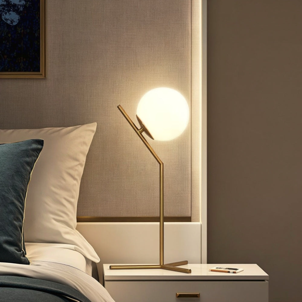 Dizajnerska stolna lampa Alaris, staklo, metal