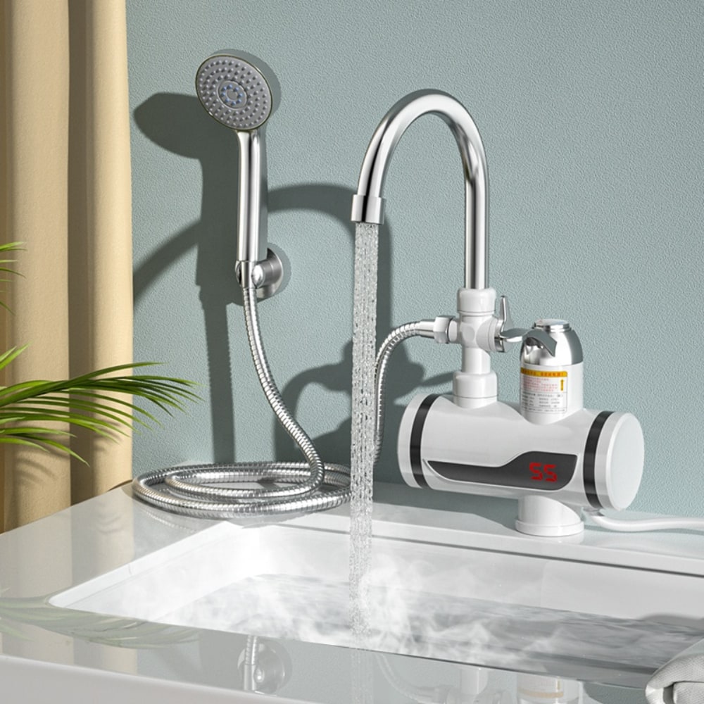 Slavina i tuš sa ugrađenim grijačem